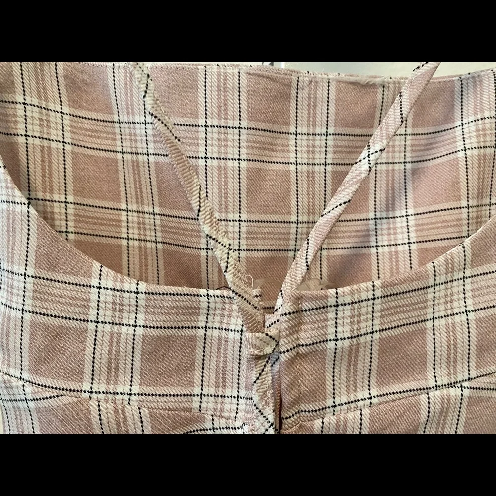 Adjustable plaid spaghetti strap crop top with corset style back - small - NWT - Picture 5 of 7
